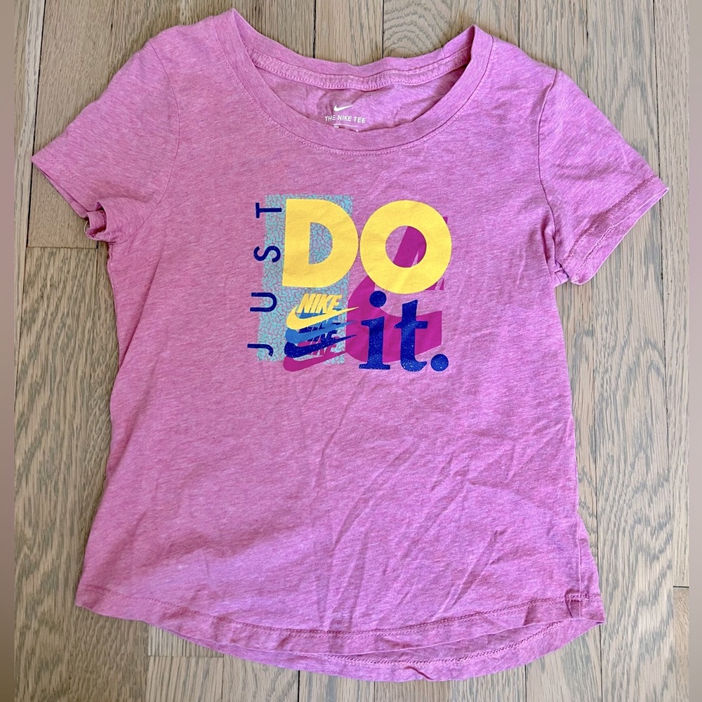 NIKE DO IT T-shirt. Size Large (14).